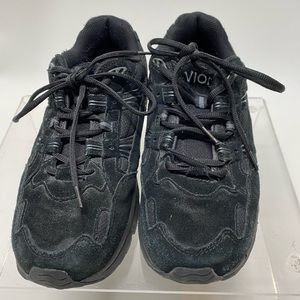 Vionic black walker women’s shoes. Size 7.5